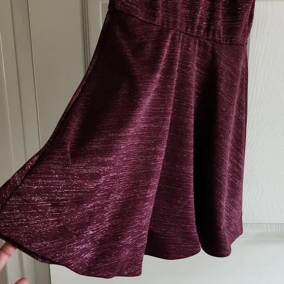 I.N. Burgundy  special Occasion dress  Sz Med Mini dress - Picture 9 of 10